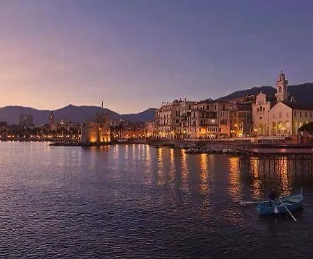 Trilocale Con Posto Auto Privato A 5 Minuti A Piedi Dalla Διαμέρισμα Ραπάλο