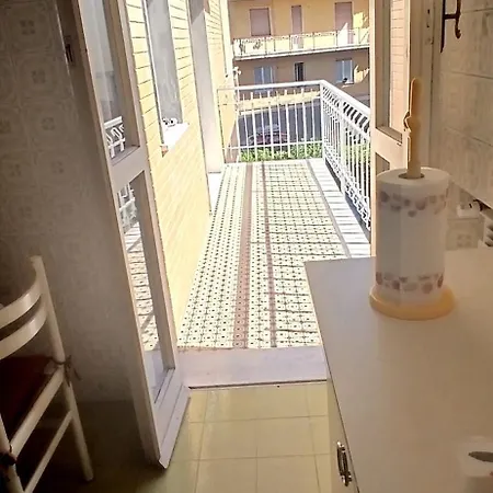 公寓 Trilocale Con Posto Auto Privato A 5 Minuti A Piedi Dalla